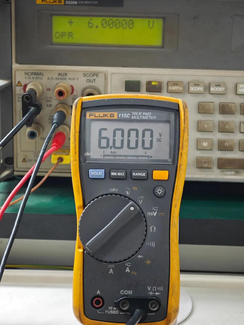 Fluke 115C万用表维修校准全指南 从故障排查到精准恢复